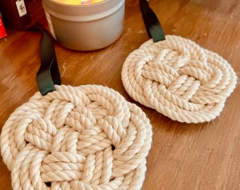 Cotton nautical rope ornaments, Turks head knot, beach house Christmas decor, boating ornament, sailing ornement, lake house Xmas decor