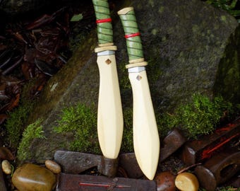 KUKRI/ Jungle Adventurer/ Wood toy sword/green wrap and red bands