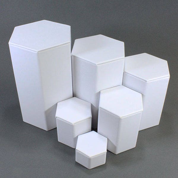 White Leatherette Hexagonal Riser Set of 6pcs from 1-1/4" to 6-1/4" high  (DIS6513)