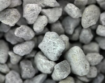Medium Grain Pumice - 2lb bag  (54.125)