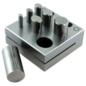 Oval Disc Cutter Set of Seven Sizes 4x6mm to 16x18mm  (DA2401)