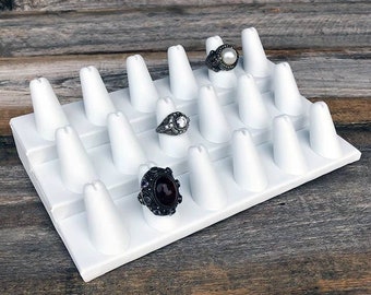 Leatherette Ring Stand With 18 Fingers (DRG6258)