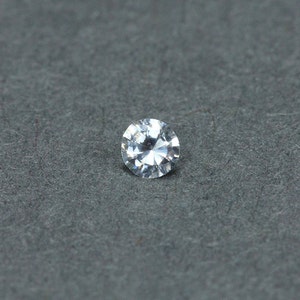Cubic Zirconia Round 2.5mm (Pkg of 10)  (CZRD2.5)