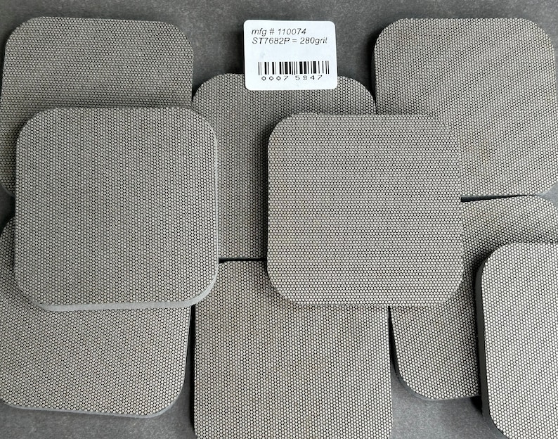 3M Diamond Flex Abrasive Pad 280grit 2.5" x 2.5" (ST7682P) image 4