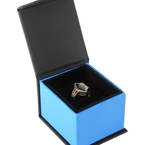 Deluxe Magnetic Ring Box EACH Blue/Black DBX4050 image 1