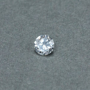Cubic Zirconia Round 4mm (Pkg of 10)  (CZRD4)