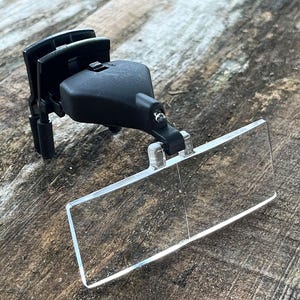 OPTI+Aid Clip-On Magnifier with 3 Lenses -1.5X, 2.5X, 3.5X (EL9135)