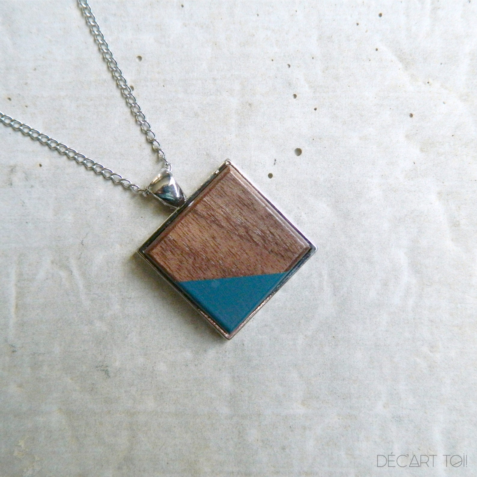 Colgante de madera cuadrada canadiense pintada a mano nogal | Etsy