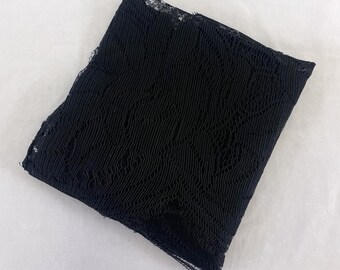 1980s or 1990s Black Floral Scalloped Edge Lace Shawl