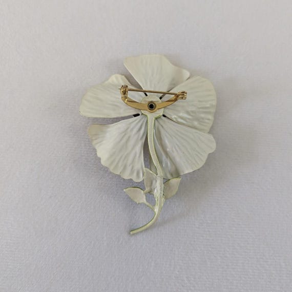 Enamel Daisy Flower Brooch Pin For Women - Cute Daisy/Sunflower/Peony Design For Jackets & Bags