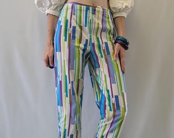 1990s J. R. Morrissey White High-Rise, Straight Leg Capri Pants With Purple, Blue and Green Geometric Print