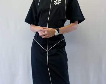 1980s Chetta B Black Half-Sleeve Dress With White Piping Accents