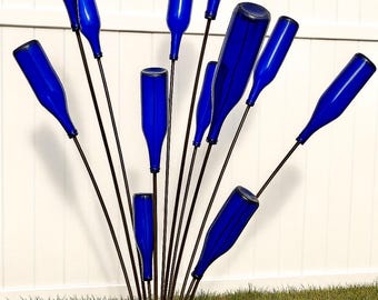 Árbol de botellas de metal: ¡la obra de arte para jardín "Seagrass" soldada a mano de Cubby's!