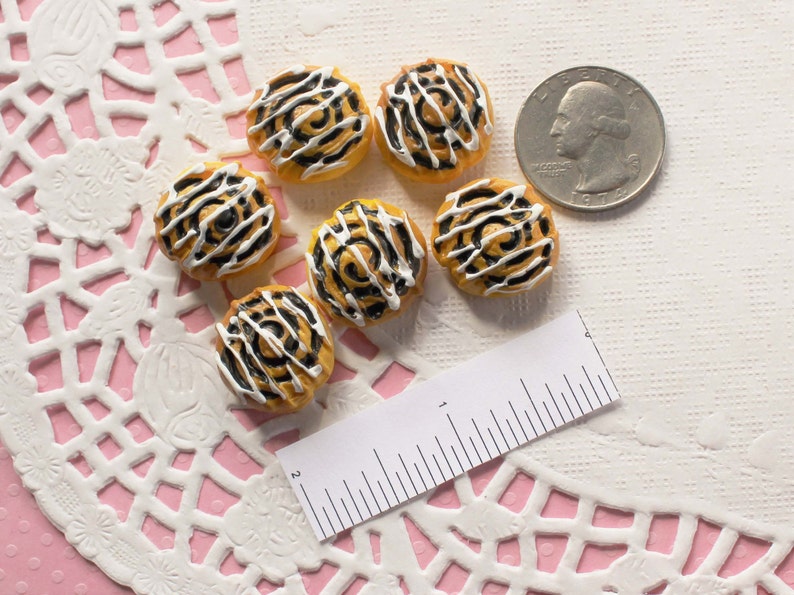 6 Pcs 3D Cinnamon Bun Cabochons 19x19mm image 5