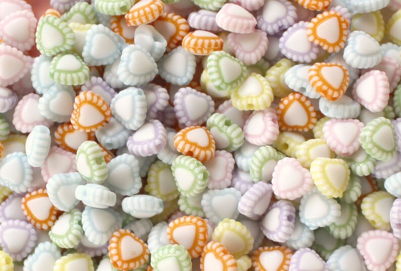 200 Pcs 6mm Pastel Lacy Heart Beads