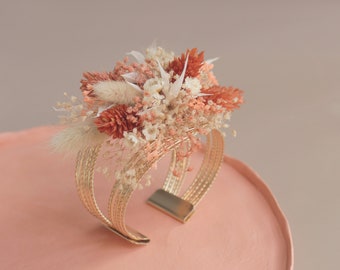 Rust Boho Wrist Corsage, Dried Wildflowers and Baby's Breath, Prom or Wedding Corsage, Gold Cuff Bracelet Wrist or Pin On Corsage