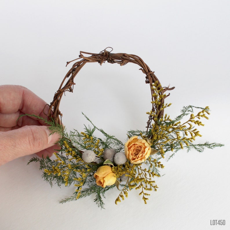 Small Spring Grapevine Wreath, Little Accent Wreath, Yellow Dry Flowers with Fern, Boho Farmhouse Decor image 4