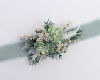 Winter Bracelet Corsage, Sage Green Christmas Wrist Corsage, Dry Flower Mix with Evergreens and Succulents, Wedding or Prom Accessory