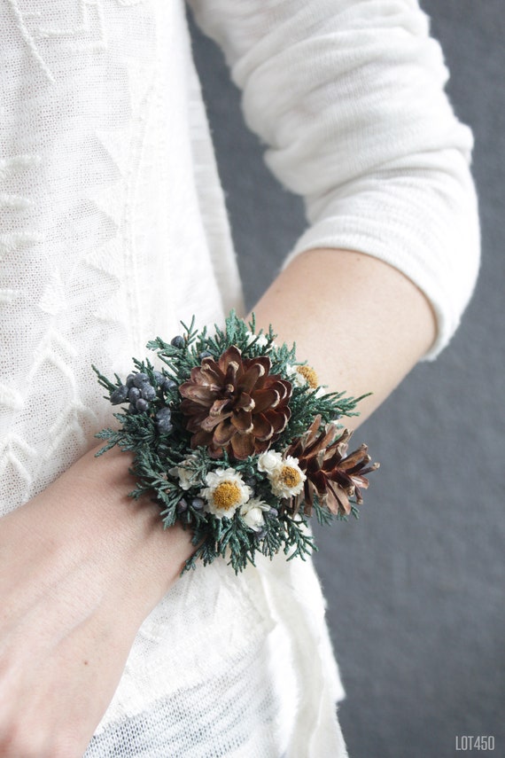 Christmas outlet wrist corsage