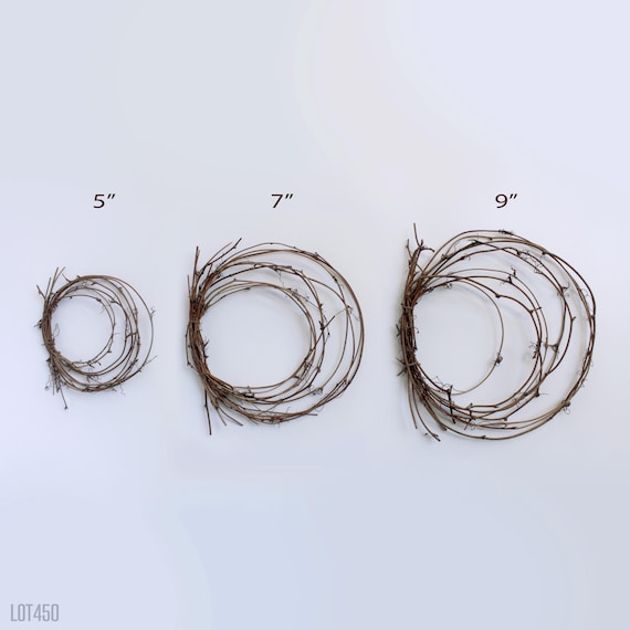 Grapevine Twig Branch Wreath Base, DIY Wreath for Crafts