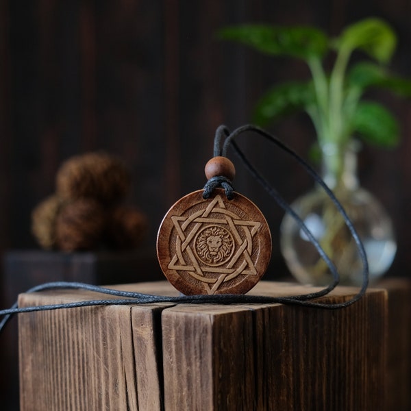 Star of David Necklace. Lion of Judah Necklace/Pendant. Made from solid sycamore wood. Round shape. Brown color. Adjustable cotton cord.