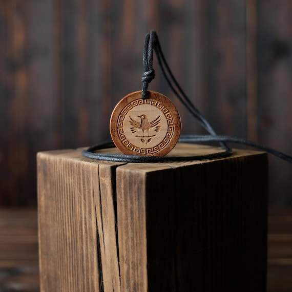 Hera Goddess Necklace/Pendant. Made from solid sycamore wood. Round shape. Brown color. Adjustable cotton cord. Text customization.