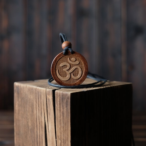 Om Symbol Necklace. Yoga Jewelry. Om Jewelry. Yoga Lover Gift. Om Symbol Charm. Yoga Instructor Gift. Spiritual Gift. Zen Lifestyle. Boho.