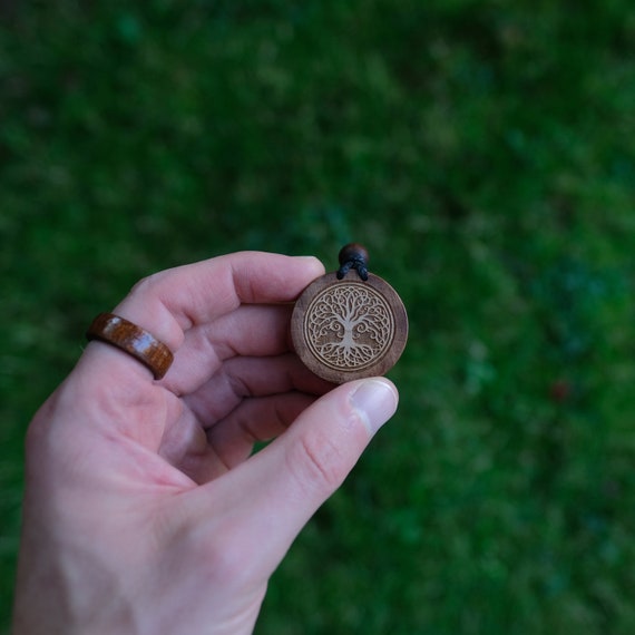 Tree of Life Wooden Necklace/Pendant. Made from solid sycamore wood. Round shape. Brown color. Adjustable cotton cord. Text customization.