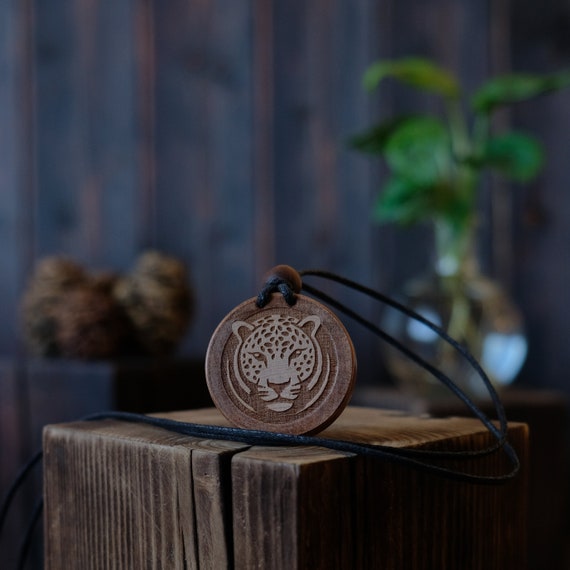 Leopard Necklace/Pendant, Round Solid Wood. Leopard Head Jewelry. Leopard Spirit Animal.