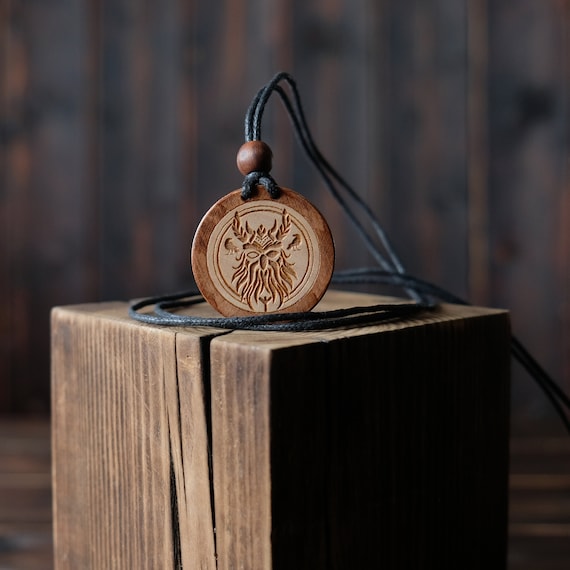 Odin God Necklace/Pendant. Made from solid sycamore wood. Round shape. Brown color. Adjustable cotton cord. Text customization.