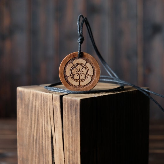 Oda Necklace/Pendant, Round Solid Wood.  Japanese clan symbol. Samurai Clan Necklace.