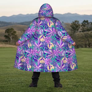 Purple Trippy Hooded Cloak, Unisex Warm Festival Clothing, Psychedelic Pattern Rave Jacket with Fleece Lining, EDM Outfit