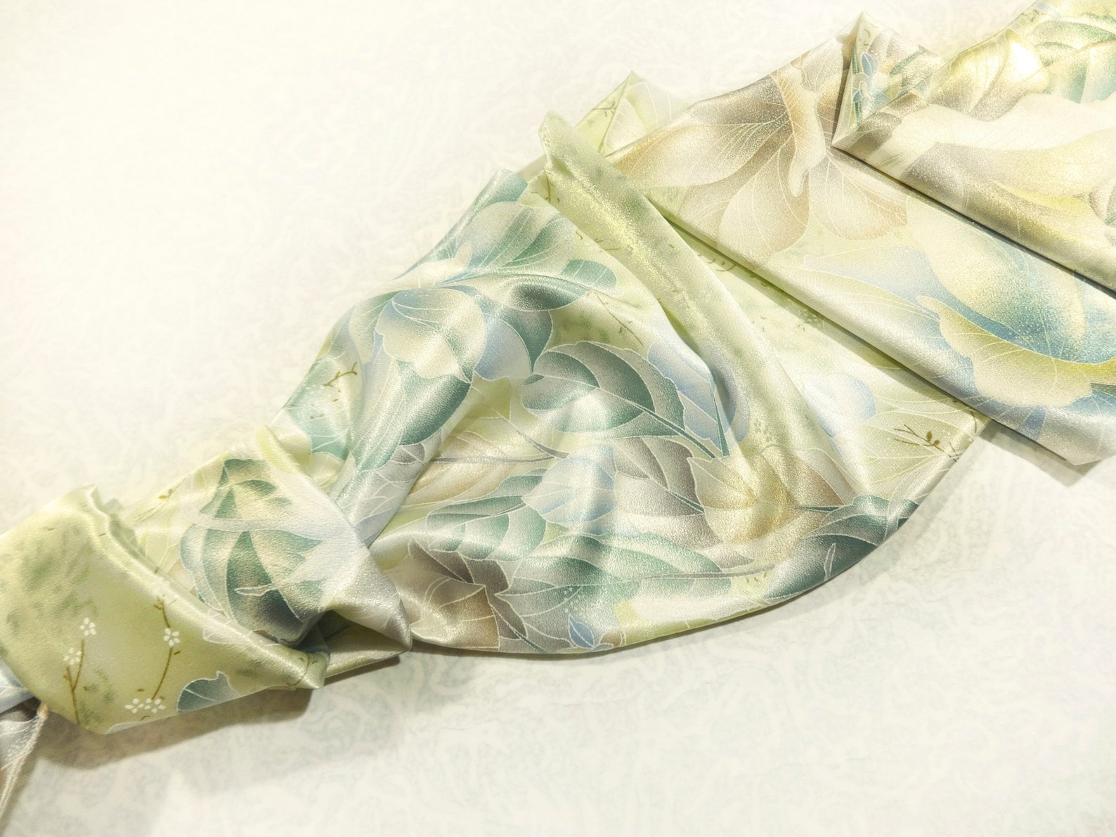 Ivory Solid Satin Cravat main image 0
