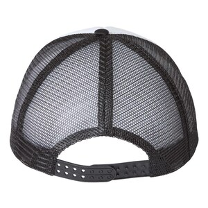 a black and white hat on a white background
