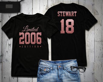 2006 ローズゴールドグリッター限定版誕生日Tシャツ 18歳のカスタム名お祝いギフト メンズ レディース レディース シャツ Tシャツ パーソナライズ
