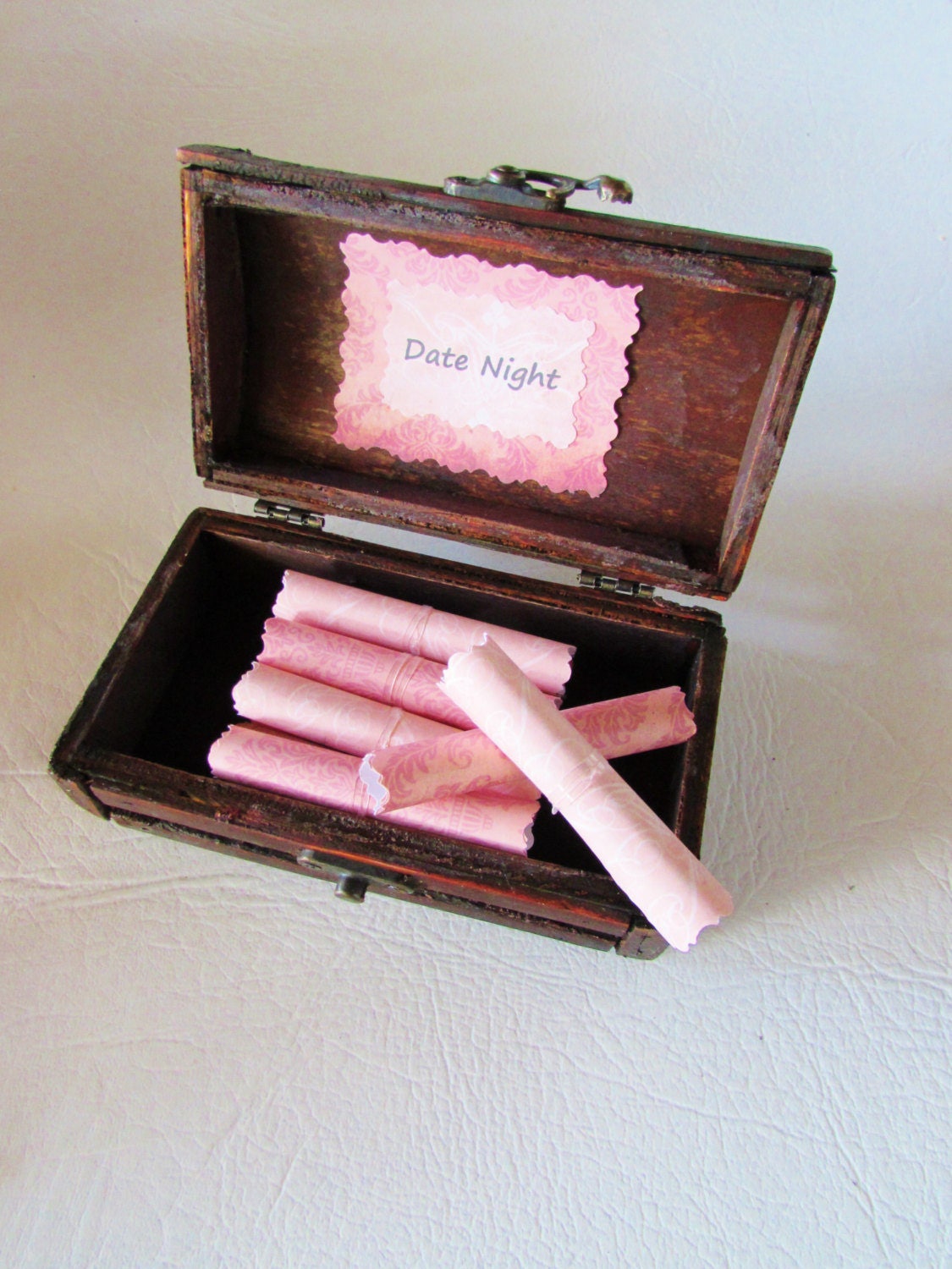 Dating gifts for girlfriend