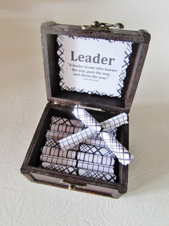 Motivational Scroll Box - Motivational Leadership Quotes in a Wood Box