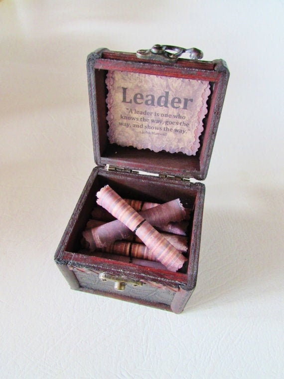Boss Scroll Box - Leadership Quotes in a Wood Box - Boss Christmas - Boss Birthday - Leadership Gift - Boss Woman - Boss Gift Idea