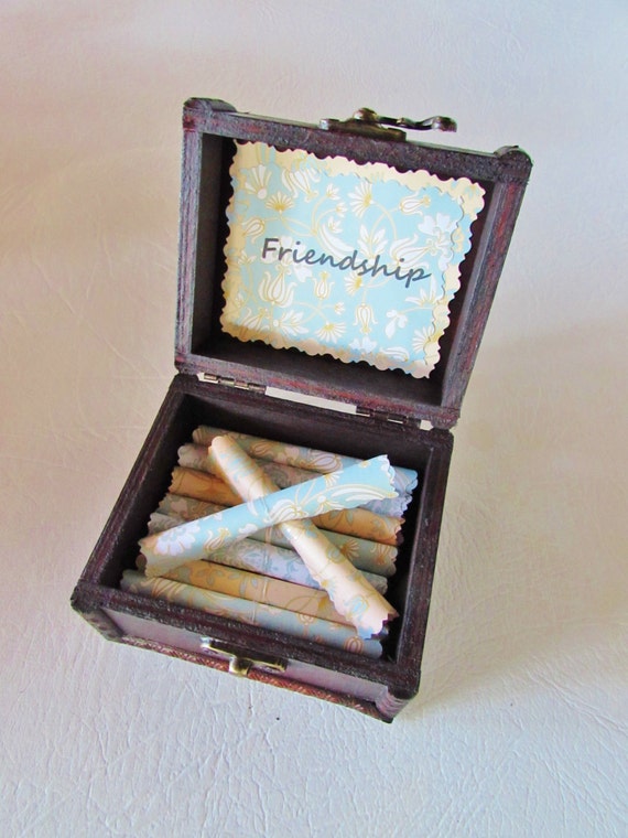 Friend Gift, Friend Going Away Gift, Best Friend Gift, Friendship Quotes in Wood Chest, Friend Jewelry Box, Best Friend Long Distance