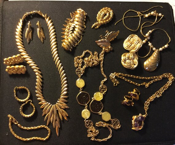 Lot vintage Monet trifari art jewelry