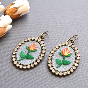 Floral embroidery design earrings, floral earrings, rhinestone earrings, floral jewelry, gift for her imagem 2