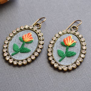 Floral embroidery design earrings, floral earrings, rhinestone earrings, floral jewelry, gift for her imagem 1