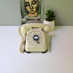 Vintage rotary phone by Stromberg Carlson, restored and working image 5