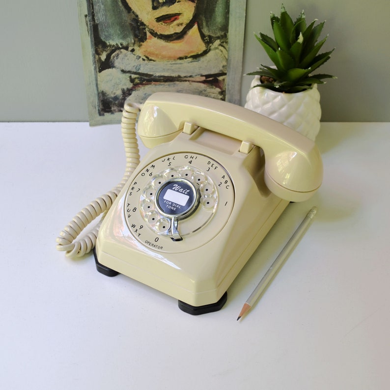 Vintage rotary phone by Stromberg Carlson, restored and working image 1
