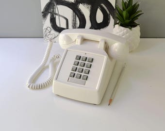 White touch tone retro desk phone restored and working