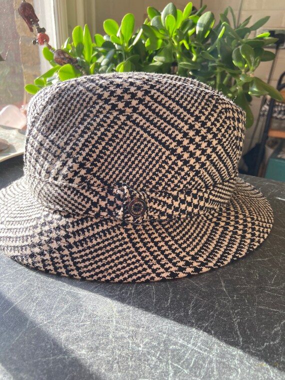 Authentic Vintage Aquascutum Black 