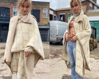Authentique manteau poncho cache-cœur crème/beige en pure laine vierge Tundra vintage des années 90