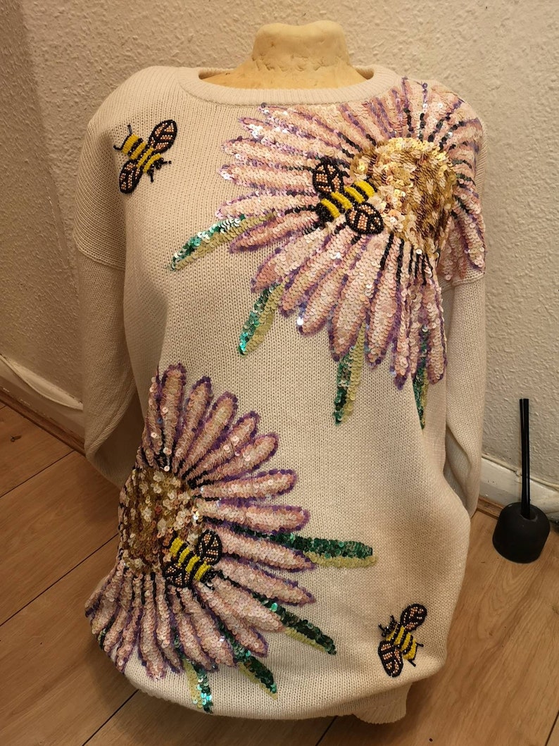 Authentic vintage sequined floral bumble bee beaded cream jumper