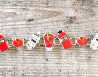 Vodka lover gift - Bloody Mary bracelet - Vodka drinker - Vodka gift - Gift for her - Charm bracelet - Cocktail jewellery - Vodka bottle