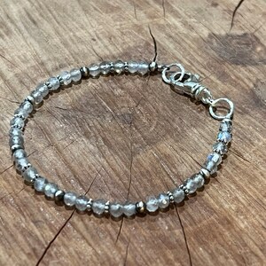 Labradorite Navajo pearl bracelet,rustic labradorite bracelet,sterling silver gemstone bracelet,beaded gemstone bracelet